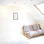 5 Bedroom House In Drumcondra Sleeps 10