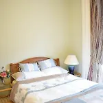 5 Bedroom House In Drumcondra Sleeps 10