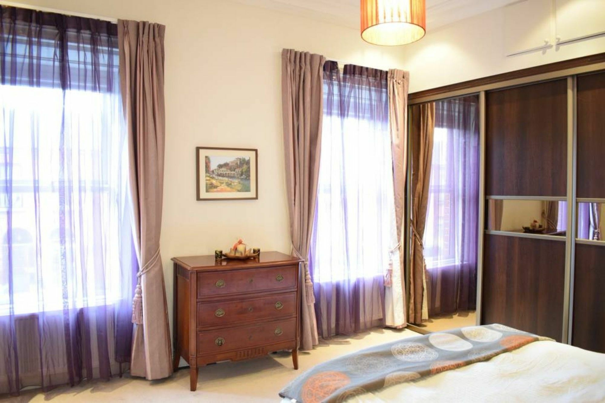 5 Bedroom House In Drumcondra Sleeps 10 *